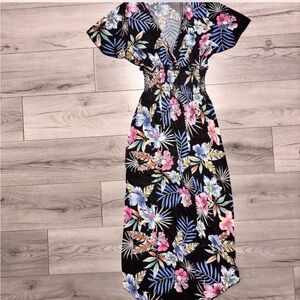 Floral V-Neck Maxi Dress